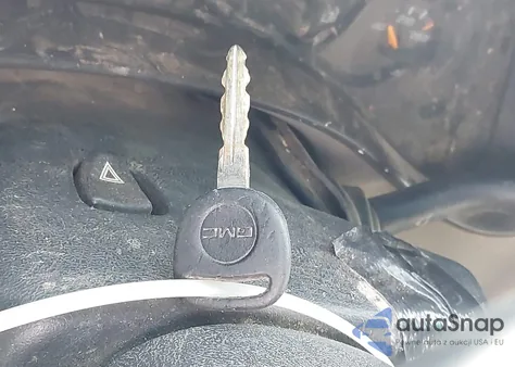 2004 GMC Sierra 2500Hd Slt из США, поврежденный, VIN 1GTHK23184F101206